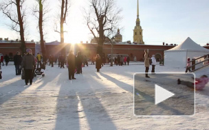 Раздухарившиеся петербуржцы встретили Рождество на Петропавловке задорными плясками и старорусскими развлечениями
