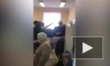Российский врач одновременно осмотрела 20 пациентов в кабинете и попала на видео