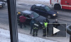 Видео: петербуржец ехал на Mercedes, остановился и умер