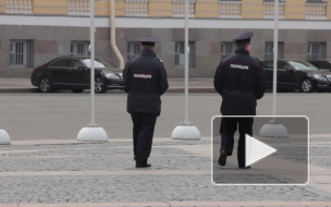 Полицейский Петербурга помогал мошенникам разводить на деньги автовладельцев