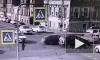 Момент ДТП с участием машины Росгвардии на Петроградской набережной попал на видео