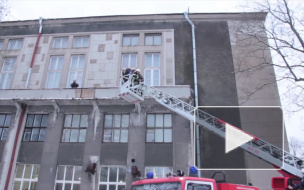 За этот день в Петербурге эвакуировали более 30 объектов