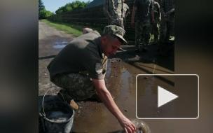 Военным приказали осушить лужи перед визитом Зеленского