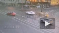 Появилось видео ДТП с курьером на набережной Макарова
