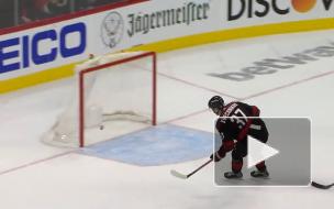 Гол Свечникова помог "Каролине" обыграть "Нэшвилл" в матче первого раунда плей-офф НХЛ