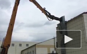 В Кемерово начался снос ТЦ "Зимняя вишня"