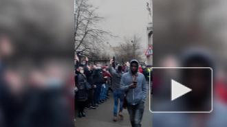 Горожане собрались на защиту Кузнечного переулка