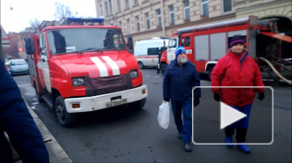 В Петербурге горит жилой дом на Чкаловском проспекте