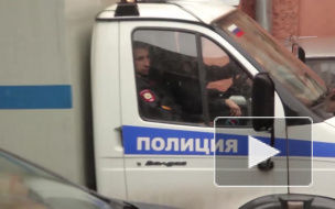 Незнакомец с пистолетом и молотком ограбил ювелирный на Гражданском