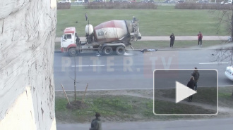 Видео: мужчина погиб после ДТП с бетономешалкой