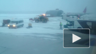 Рейсы между Петербургом и Москвой задерживаются из-за снегопада