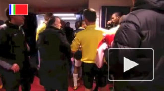 Видео: Игроки ПСВ и "Фейеноорда" после матча устроили драку