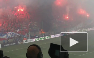 "Что-то пошло не так": Польские футбольные фанаты случайно подожгли плакат "Мы никогда не сгорим!"