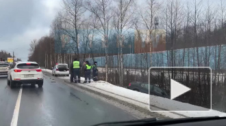 Два человека пострадали в тройном ДТП в Репино