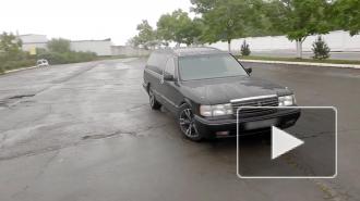 Переделанный под дрифт-машину катафалк привезли на выставку в Приморье