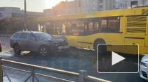 Тройное ДТП на Галстяна спровоцировало пробку