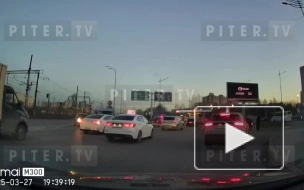 Две легковушки серьезно пострадали в ДТП у заправки на Витебском