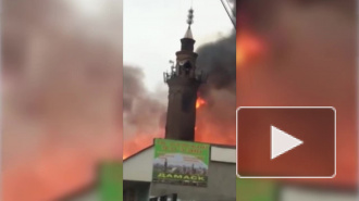 В Кизляре горит огромная мечеть: пожарные борются с огнем, спасая религиозную святыню