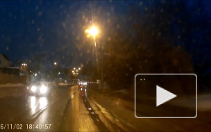 Мотоциклист в гололёд.