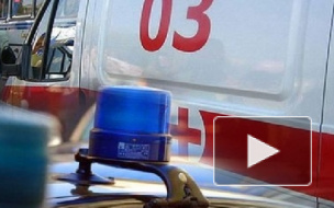В центре Петербурга автомобиль сбил на тротуаре мужчину, женщину и младенца