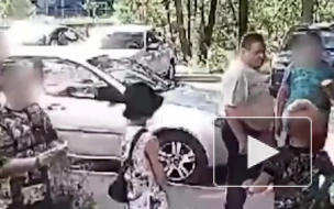 В Подмосковье мужчина избил подростка на улице после замечания