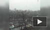 На Петербург обрушился мокрый снег и штормовой ветер