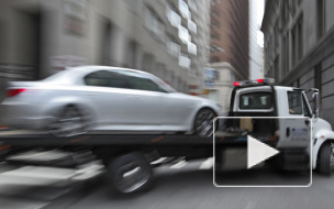 Двух детей эвакуировали в автомобиле с Чкаловского проспекта