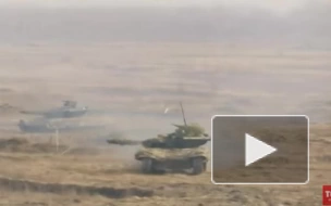 Украинская БМП протаранила танк на глазах у Зеленского