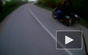 Экстремальное видео из Рязани: роллер зацепился за мотоцикл