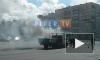 Видео: петербуржцы своими силами тушили "Газель" на севере Петербурга