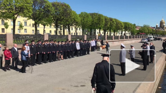 Возле музея Горного института состоялось торжественное присвоение имён патрульным катерам полиции