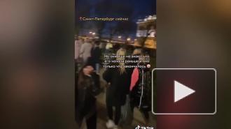 Провал: петербуржцы и гости города остались недовольны шоу дронов