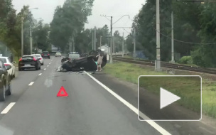 На Приморском шоссе в Петербурге произошло ДТП "с переворотом"