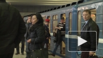 Жители севера Петербурга опоздали на работу из-за сбоя в работе метро