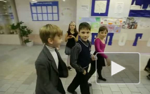 Супегерой Коменданте расправился с незаконной агитацией в школе Приморского района