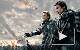 Хит-кино: Том Круз запутался, Скарлетт Йохансон покрасилась