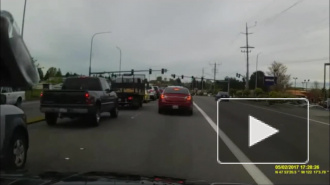 Самолёт падает.