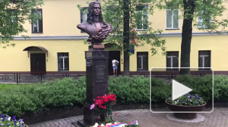 В Звенигородском сквере установили памятник первому полицейскому Петербурга