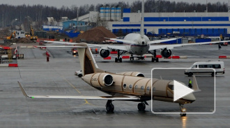По техническим причинам пассажирский рейс из Сургута в Петербург задержался на 10 часов