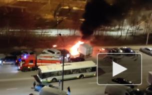 "Газель" загорелась около школы в Ново-Переделкино