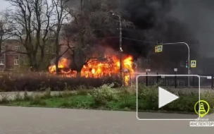 В Кронштадте на ходу загорелся автобус