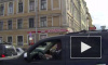 Задорный водитель веселил петербуржцев в пробке в центре города