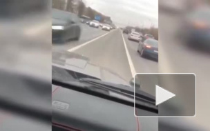 Мажорский беспредел: парни катили по разделительной полосе в Москве (видео) 