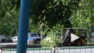 Дорожные работы ограничат движение в трех районах Петербурга