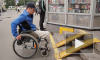 Сотрудники петербургского метрополитена испортили инвалиду коляску