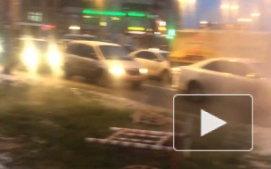 В Петербурге образовалась пробка из-за неисправности светофоров 