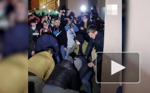 На незаконной акции в Волгограде распылили газ