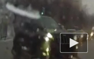 Видео из Воронежа: только купленный в салоне Jeep превратил в хлам ВАЗ на глазах у ДПС