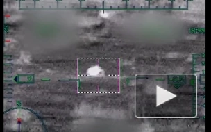 Вертолеты Ми-28н уничтожили бронетехнику ВСУ управляемыми ракетами