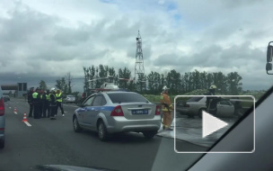 Машина врезалась в автобус на Пулковском: за пострадавшими прилетел вертолет